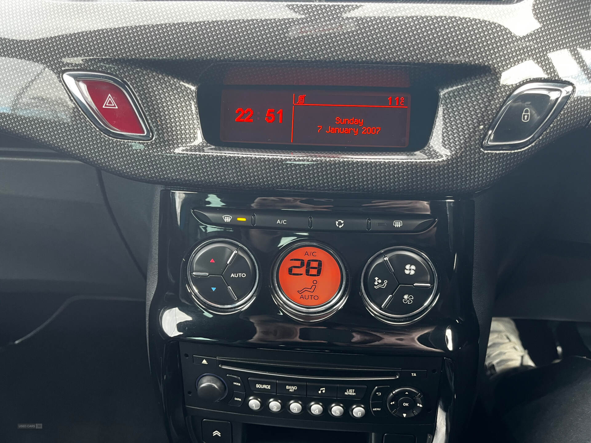 Apr 2013 Citroen DS3 1.6 e-HDi 115 Airdream DSport Plus 3dr