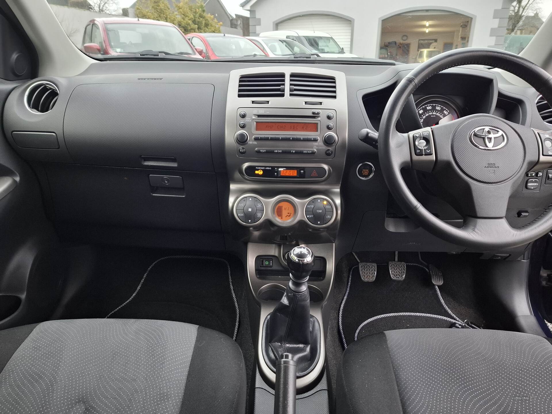 Dec 2012 Toyota Urban Cruiser 1.4 D-4D 5dr 4WD