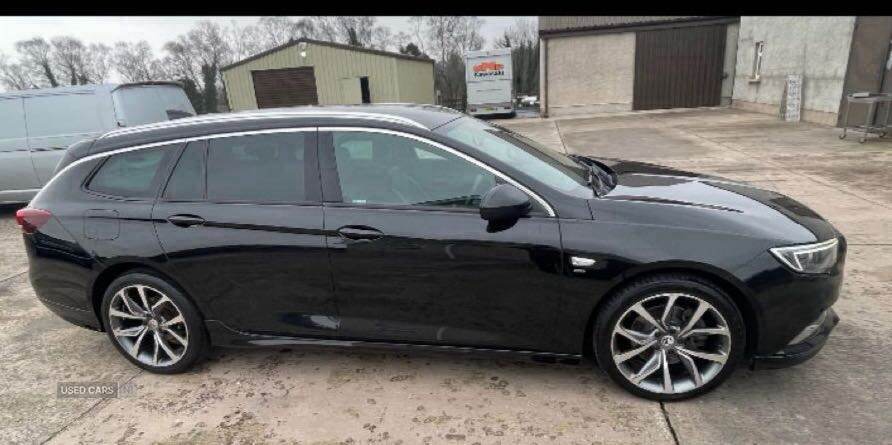 Feb 2018 Vauxhall Insignia 2.0 Turbo D SRi Vx-line Nav 5dr