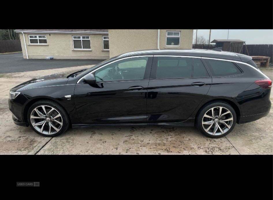 Feb 2018 Vauxhall Insignia 2.0 Turbo D SRi Vx-line Nav 5dr