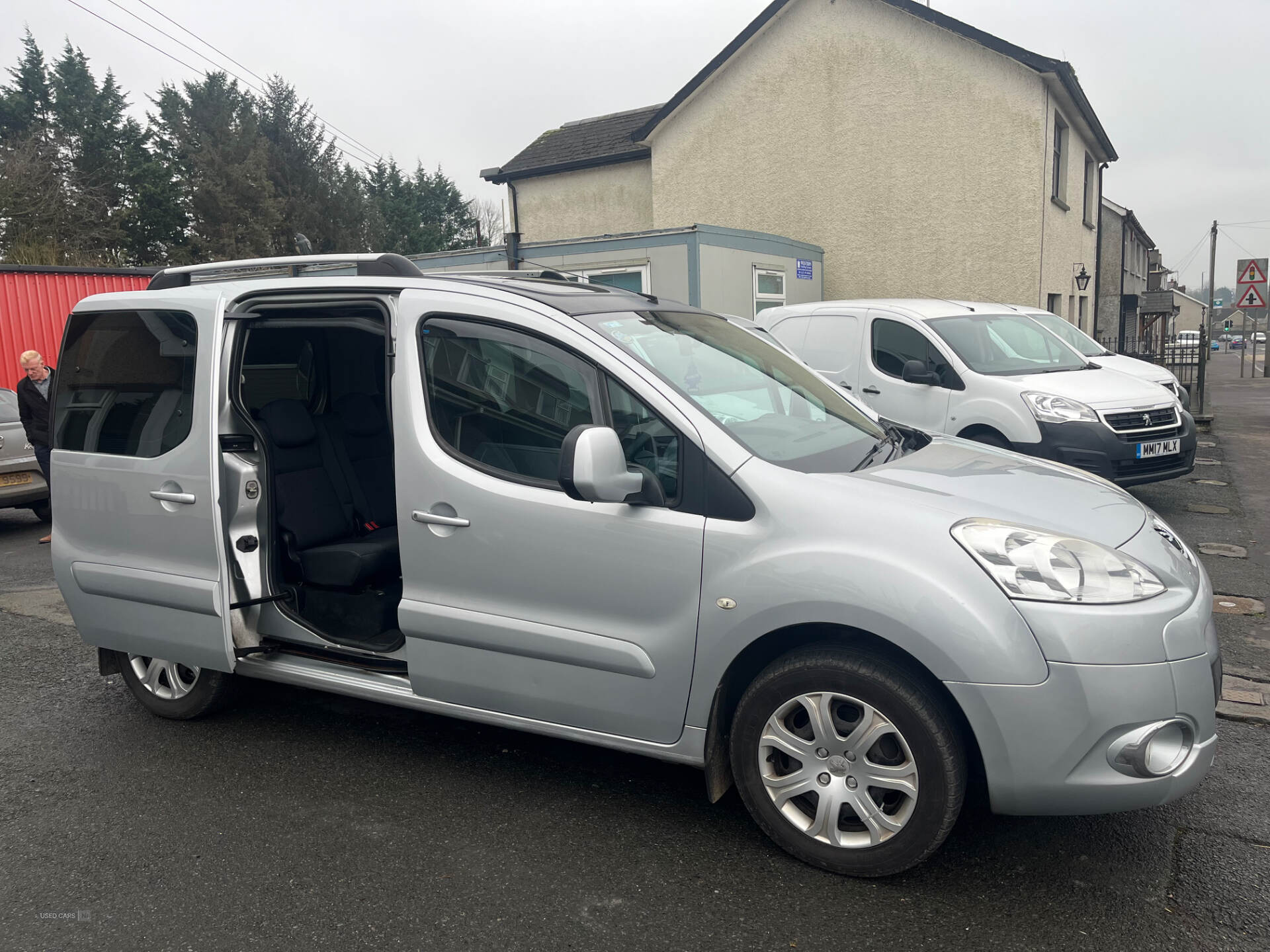 Peugeot in Derry / Londonderry