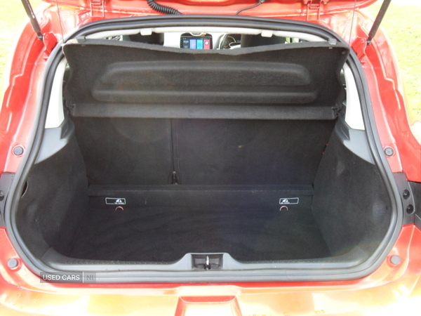 Renault Clio DIESEL HATCHBACK in Derry / Londonderry