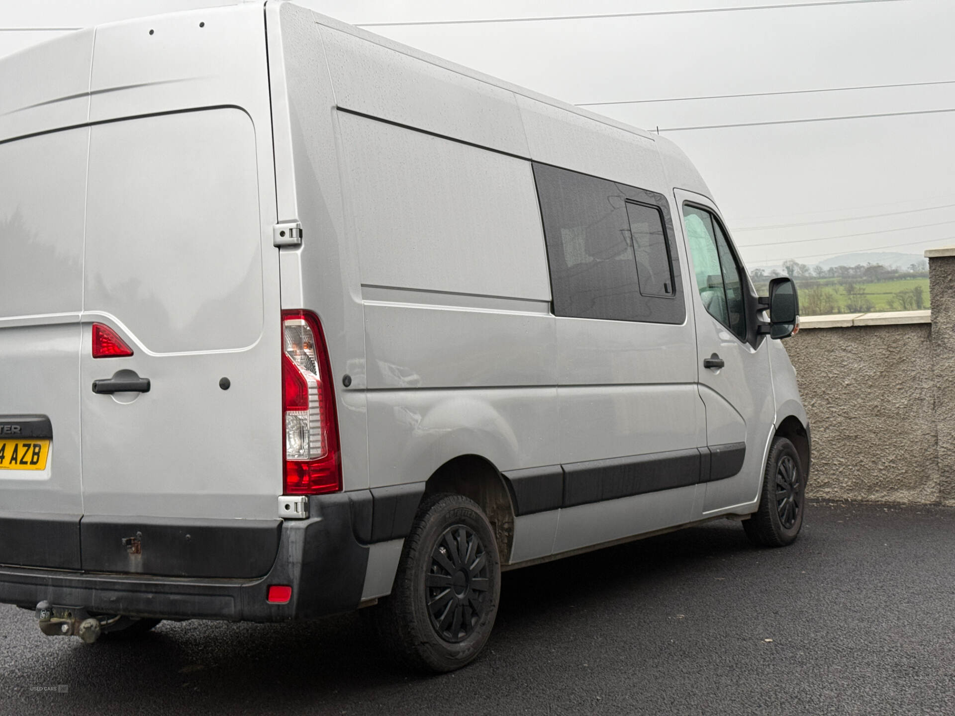 Sep 2014 Renault Master MM33dCi 110 Business Medium Roof Van