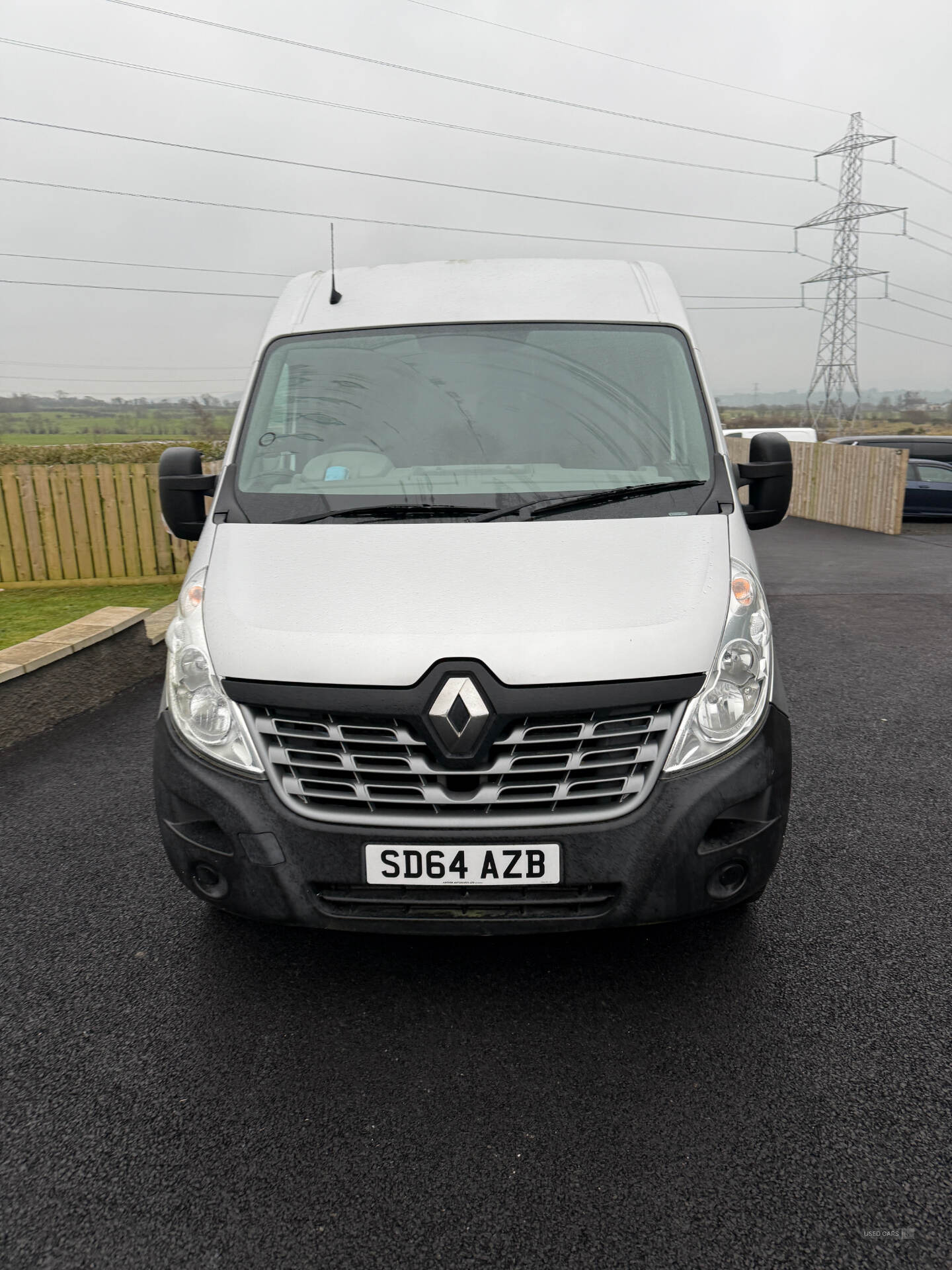 Sep 2014 Renault Master MM33dCi 110 Business Medium Roof Van