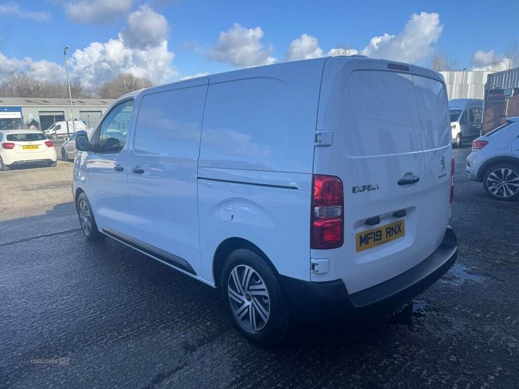 Apr 2019 Peugeot Expert 1000 1.6 BlueHDi 115 Professional Van