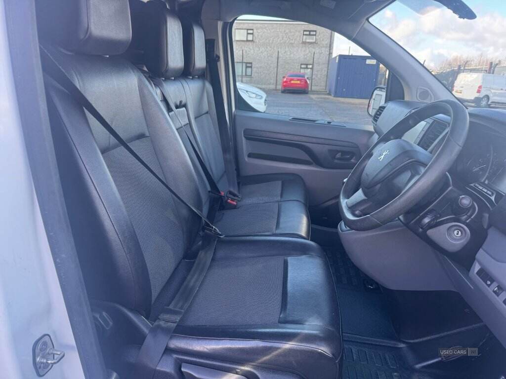 Apr 2019 Peugeot Expert 1000 1.6 BlueHDi 115 Professional Van