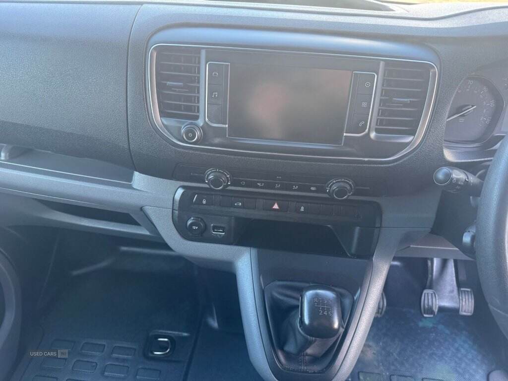 Apr 2019 Peugeot Expert 1000 1.6 BlueHDi 115 Professional Van