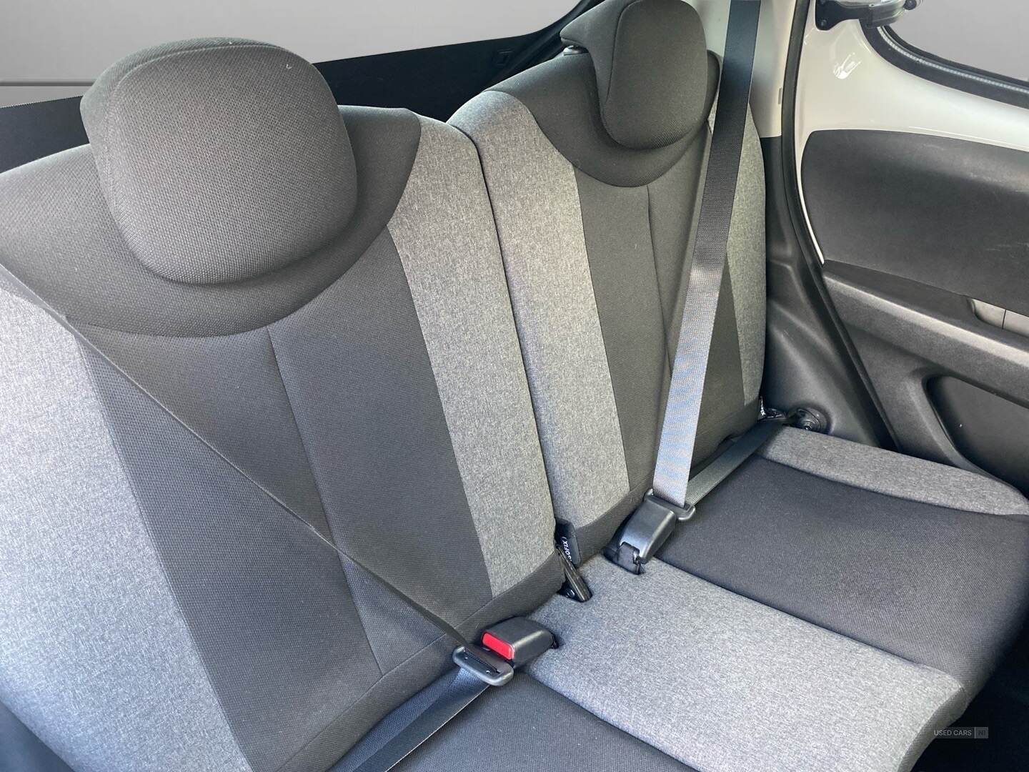 Jan 2016 Citroen C1 1.2 PureTech Flair 5dr