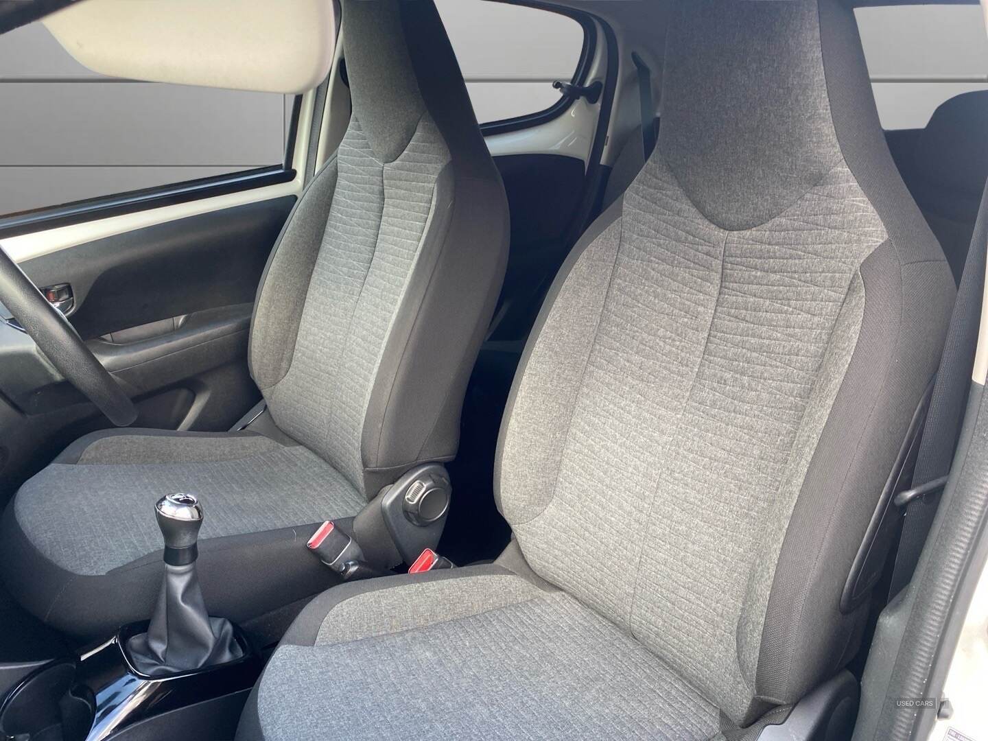 Jan 2016 Citroen C1 1.2 PureTech Flair 5dr