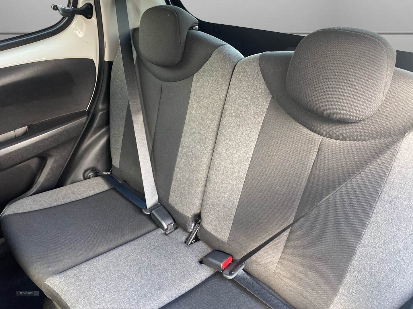 Jan 2016 Citroen C1 1.2 PureTech Flair 5dr