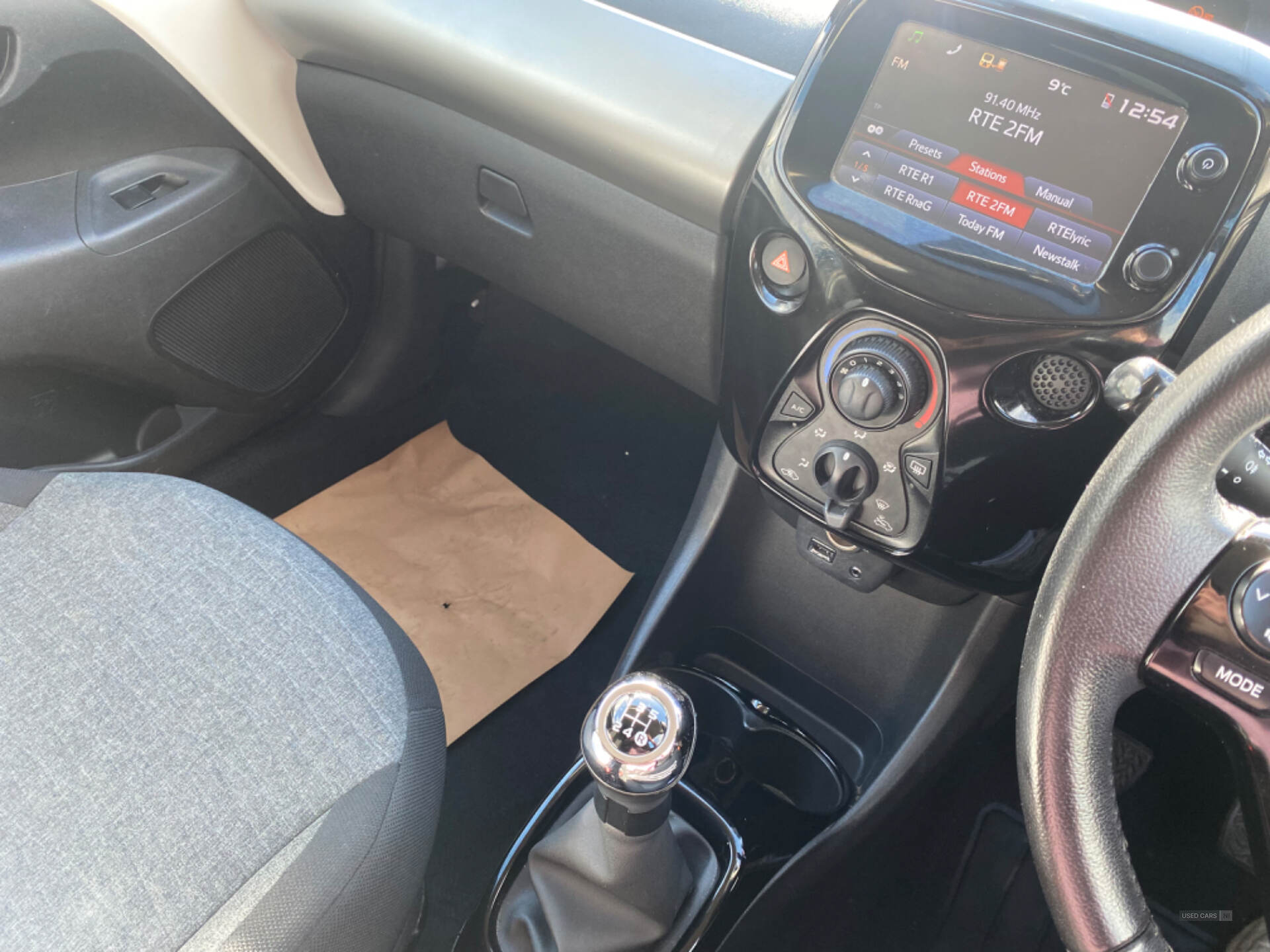 Jan 2016 Citroen C1 1.2 PureTech Flair 5dr
