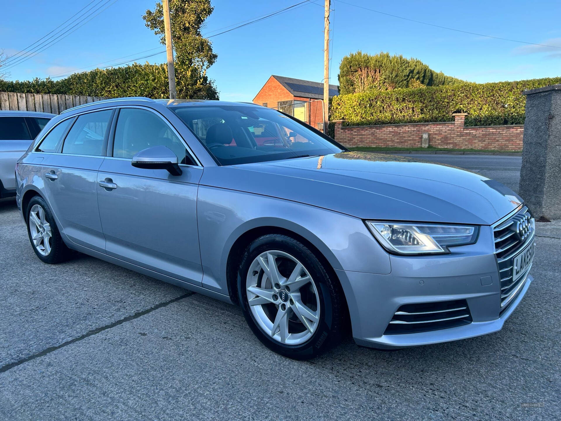 Audi A4 DIESEL AVANT in Down