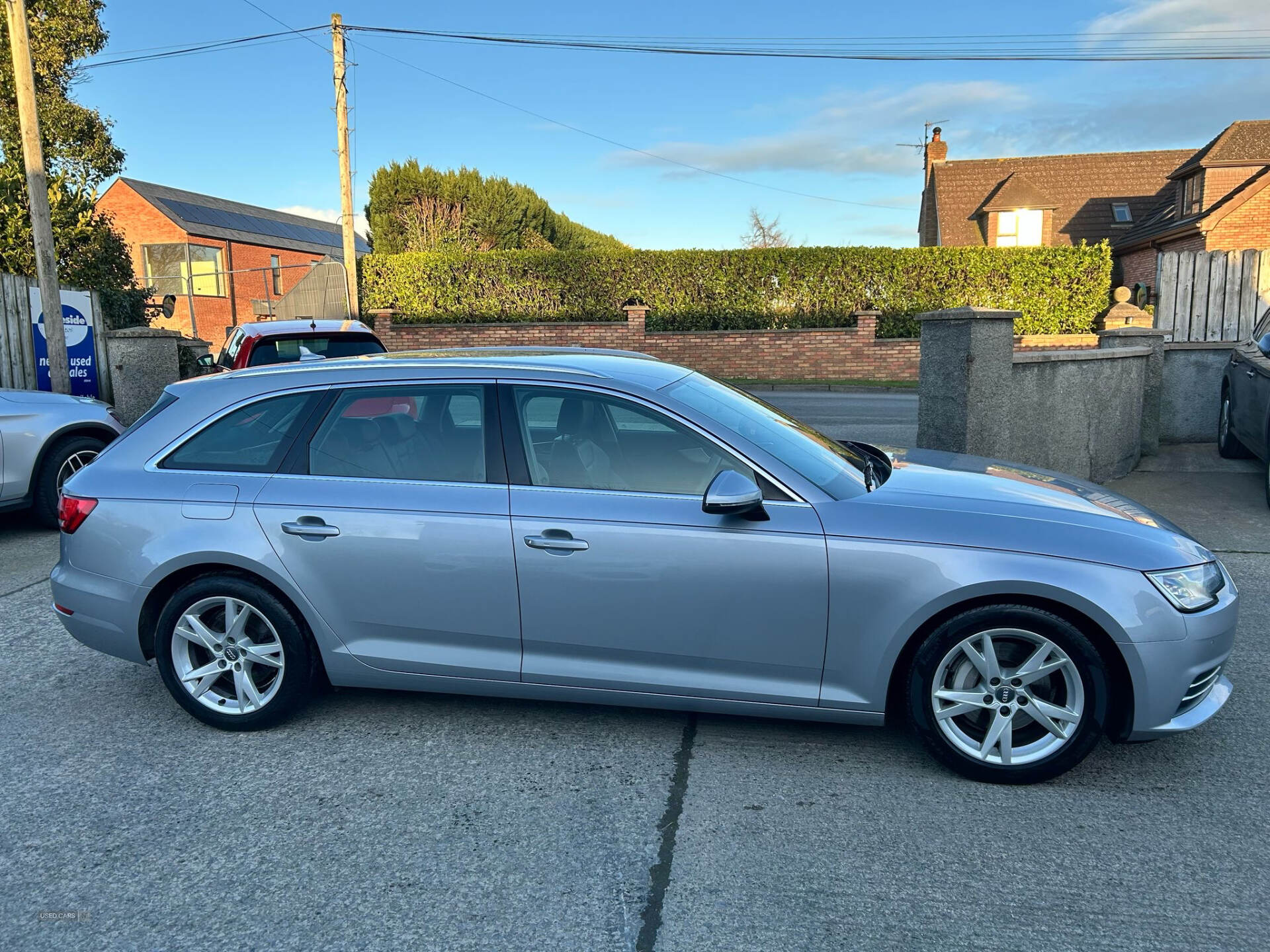 Audi A4 DIESEL AVANT in Down