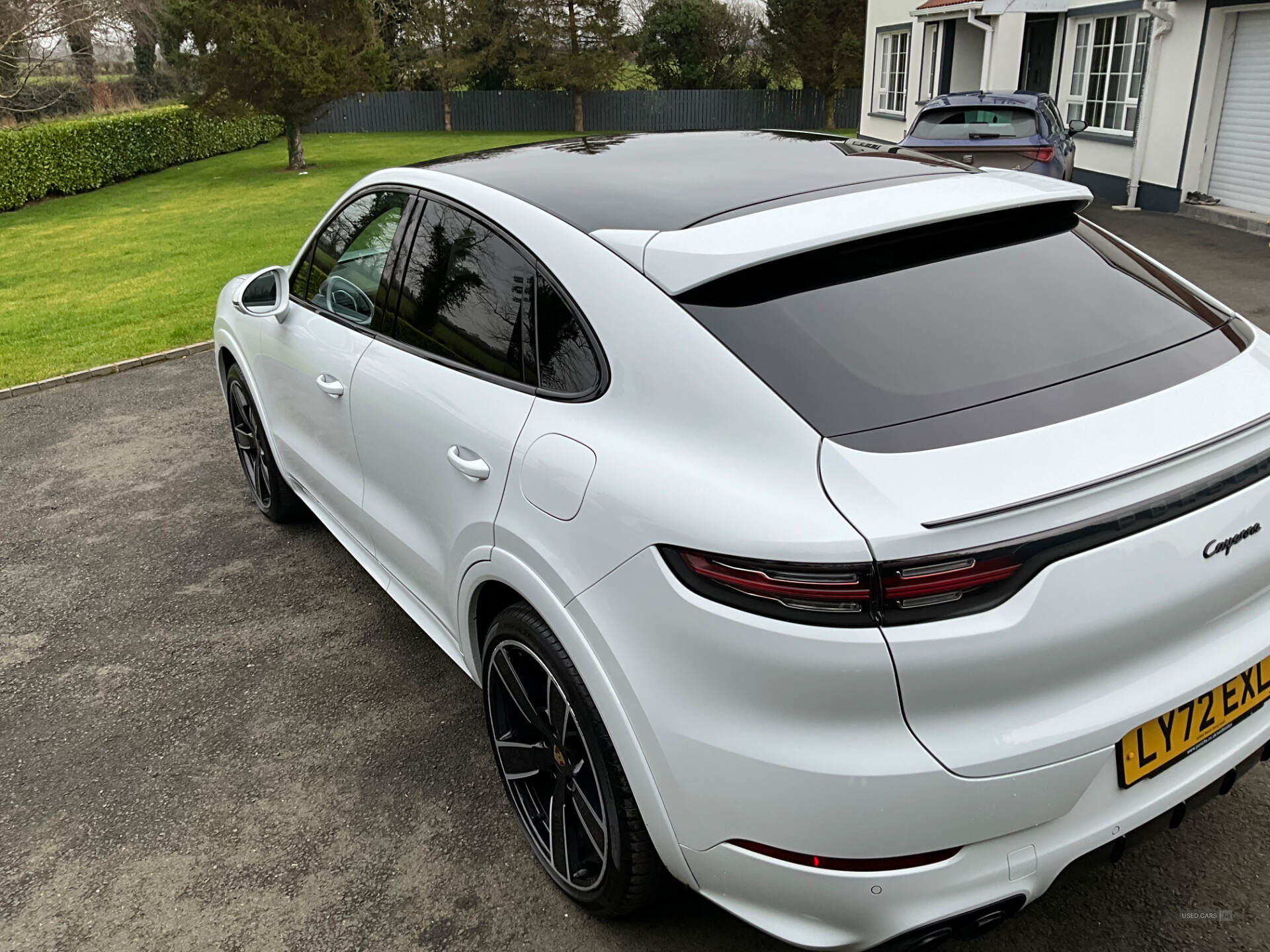 Jan 2023 Porsche Cayenne Coupe E-Hybrid Platinum Edition 5dr Tiptronic S