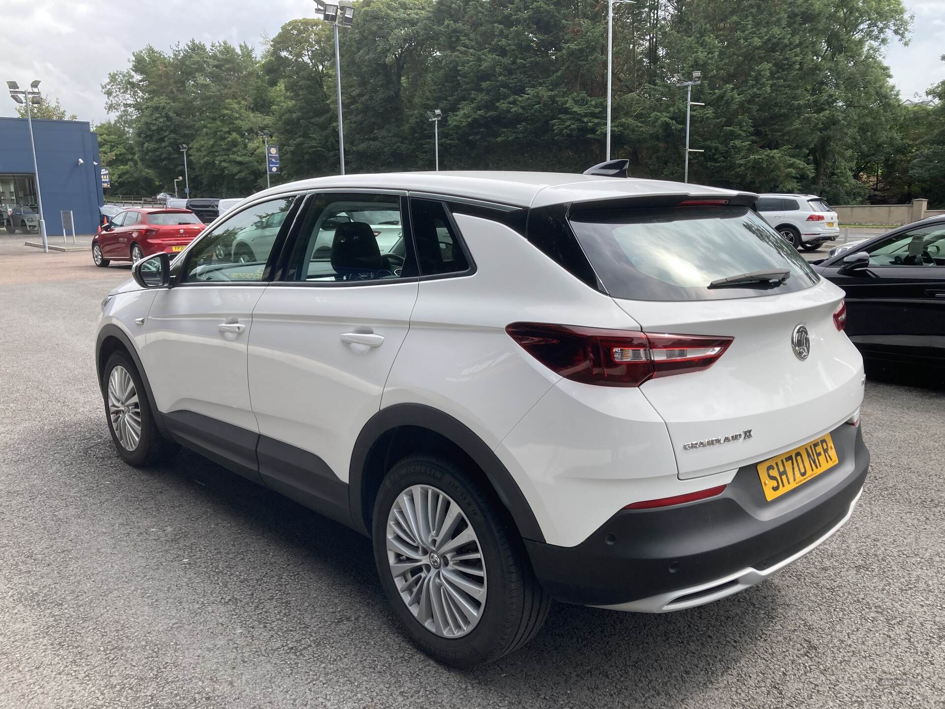 Nov 2020 Vauxhall Grandland X 1.5 Turbo D Business Edition Nav 5dr