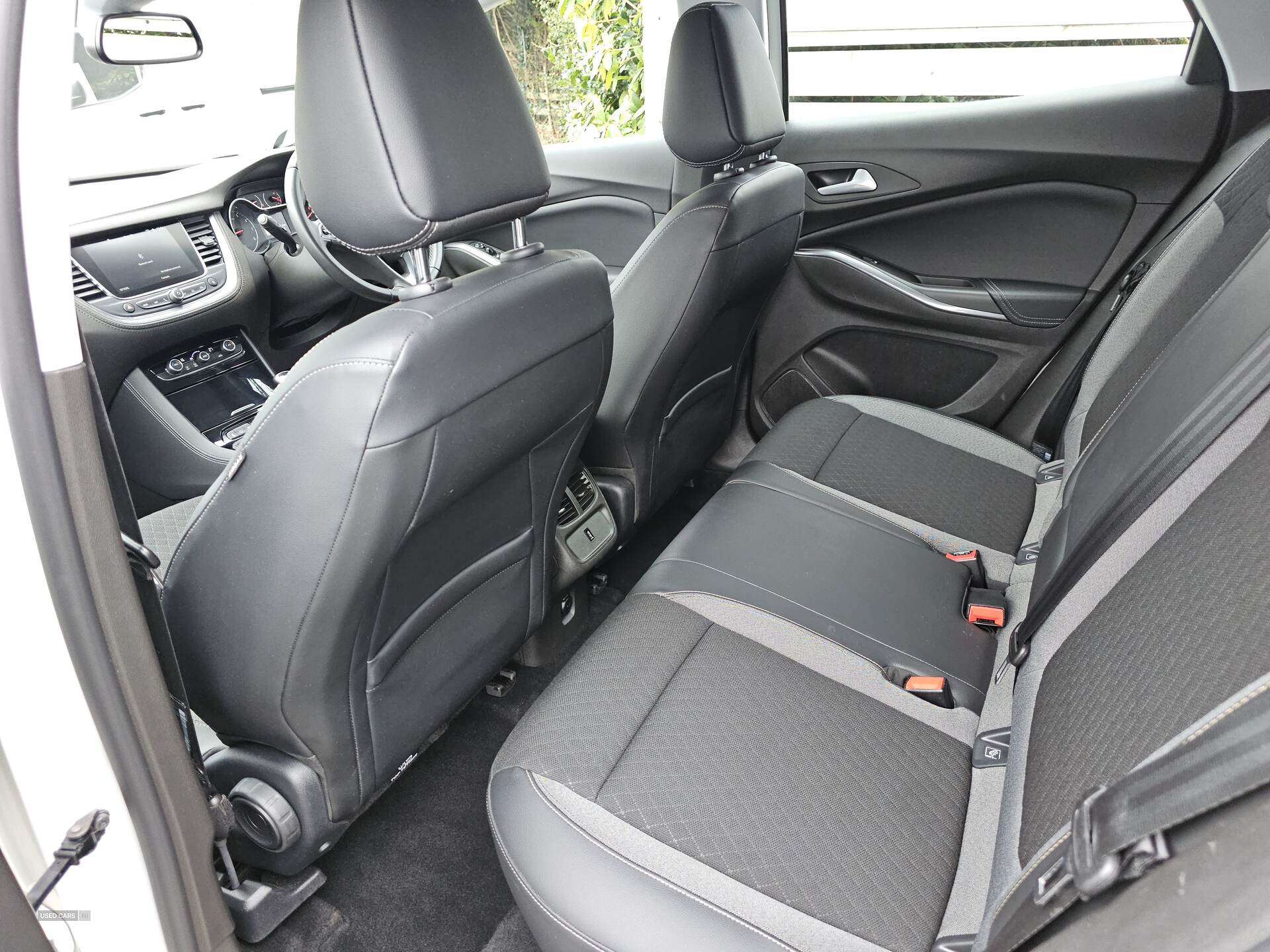 Nov 2020 Vauxhall Grandland X 1.5 Turbo D Business Edition Nav 5dr