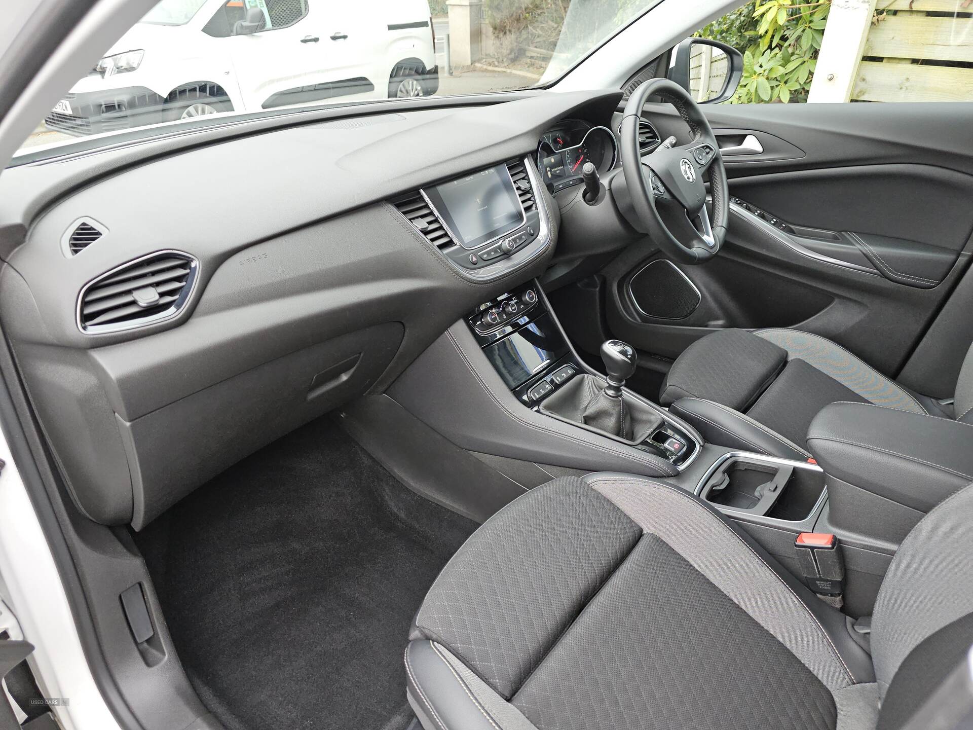 Nov 2020 Vauxhall Grandland X 1.5 Turbo D Business Edition Nav 5dr