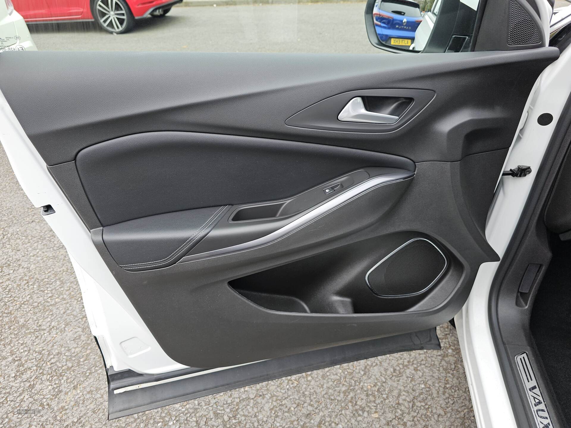 Nov 2020 Vauxhall Grandland X 1.5 Turbo D Business Edition Nav 5dr