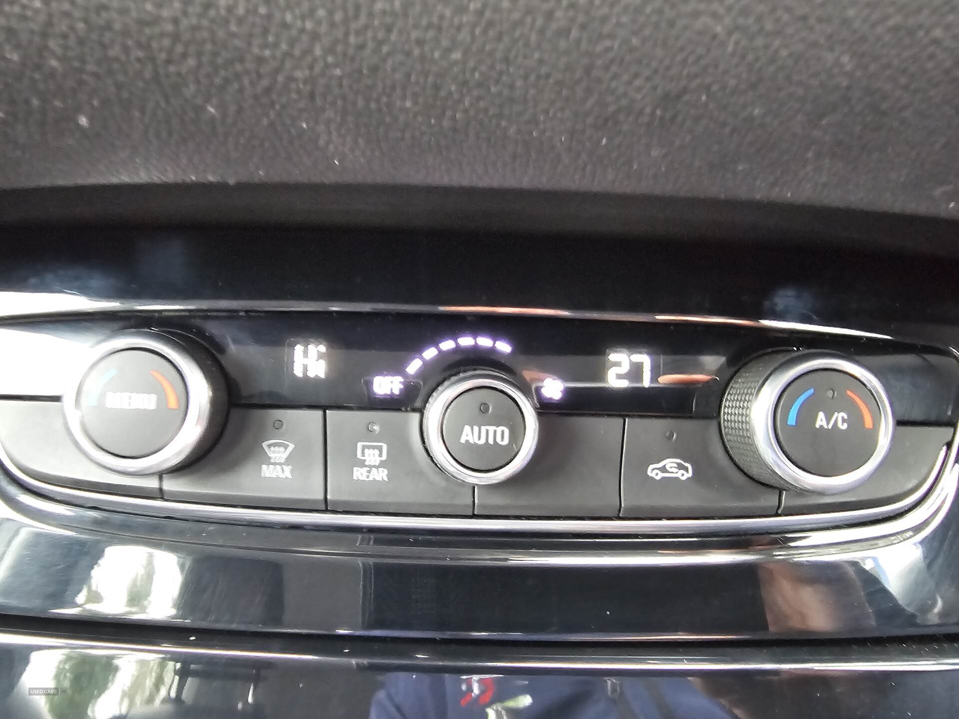 Nov 2020 Vauxhall Grandland X 1.5 Turbo D Business Edition Nav 5dr