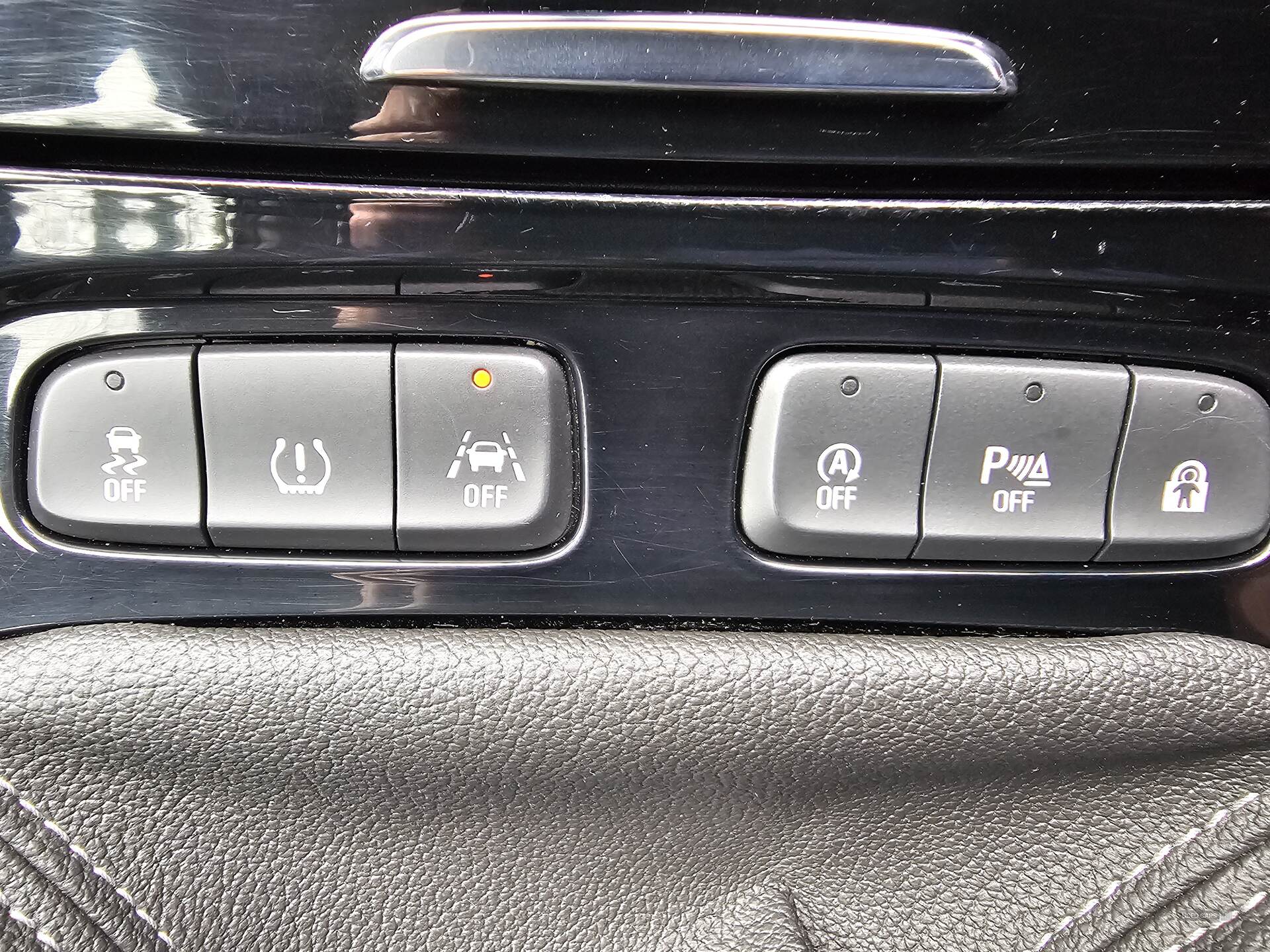 Nov 2020 Vauxhall Grandland X 1.5 Turbo D Business Edition Nav 5dr