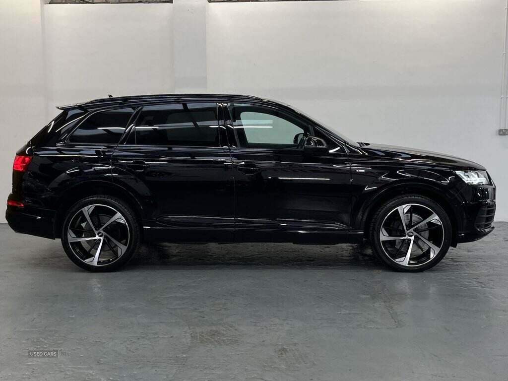 Nov 2017 Audi Q7 3.0 TDI Quattro S Line 5dr Tip Auto