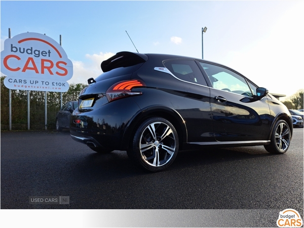 Peugeot 208 HATCHBACK in Down