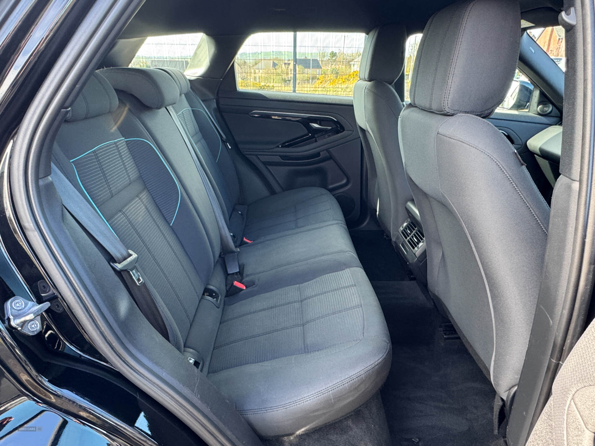 Jan 2020 Land Rover Range Rover Evoque 2.0 D150 R-Dynamic 5dr 2WD
