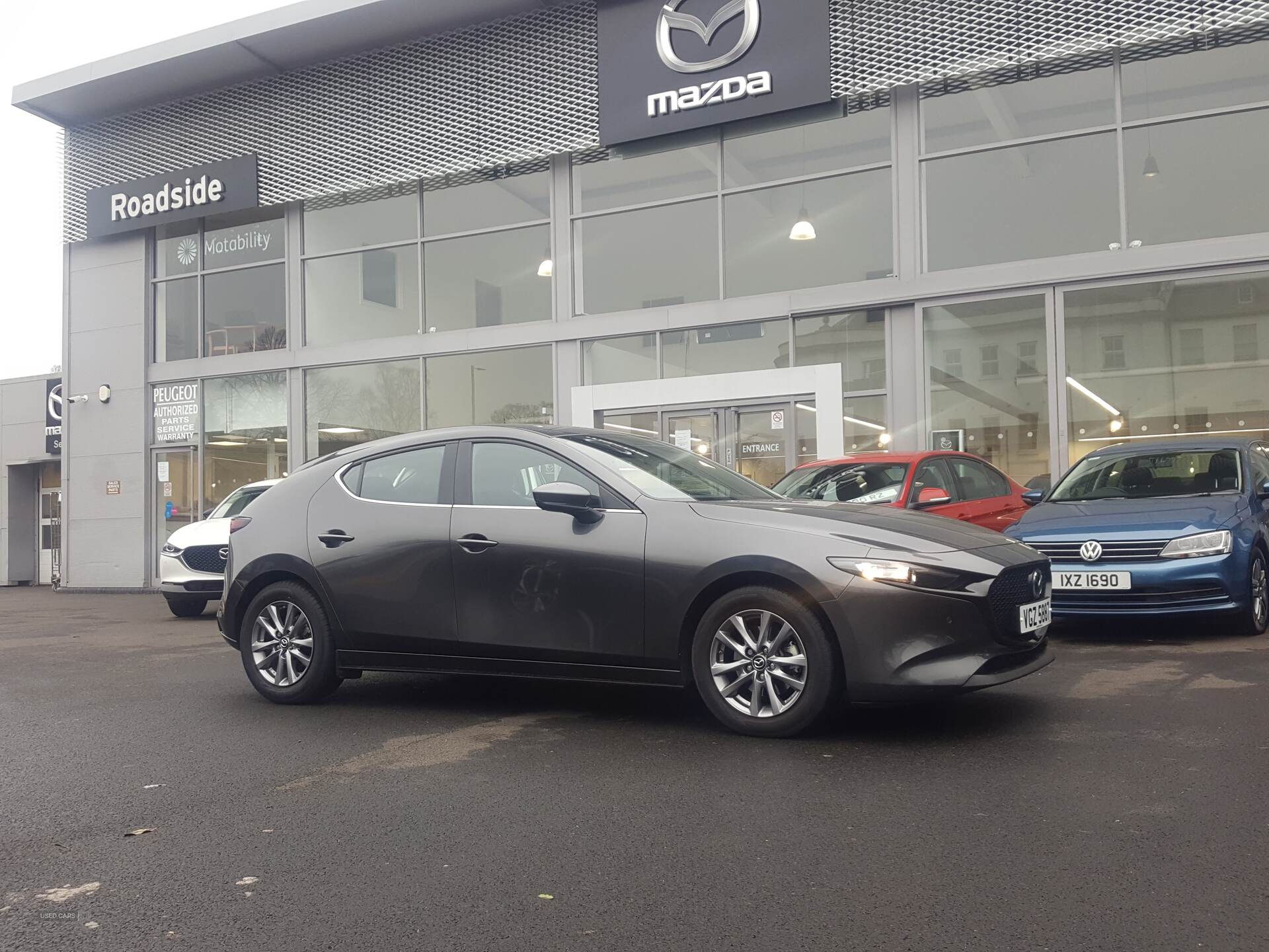 Nov 2021 Mazda 3 2.0 e-Skyactiv G MHEV SE-L Lux 5dr