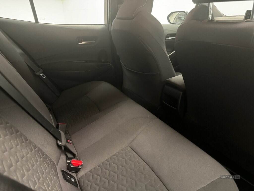 Jan 2021 Toyota Corolla 1.8 VVT-i Hybrid Icon Tech 5dr CVT