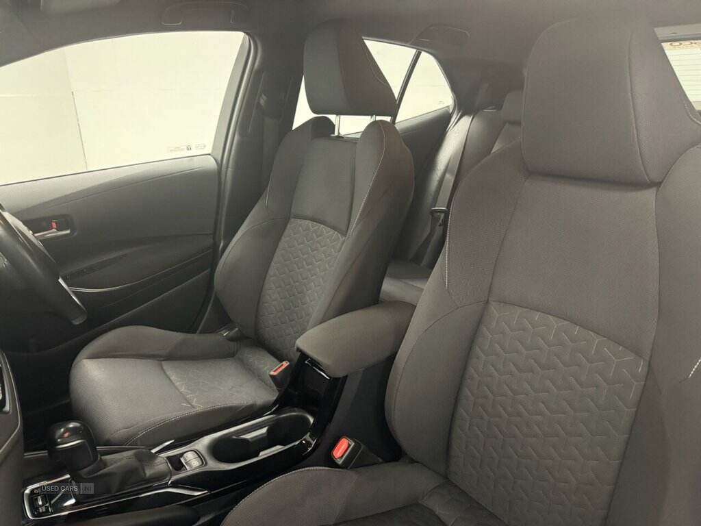Jan 2021 Toyota Corolla 1.8 VVT-i Hybrid Icon Tech 5dr CVT