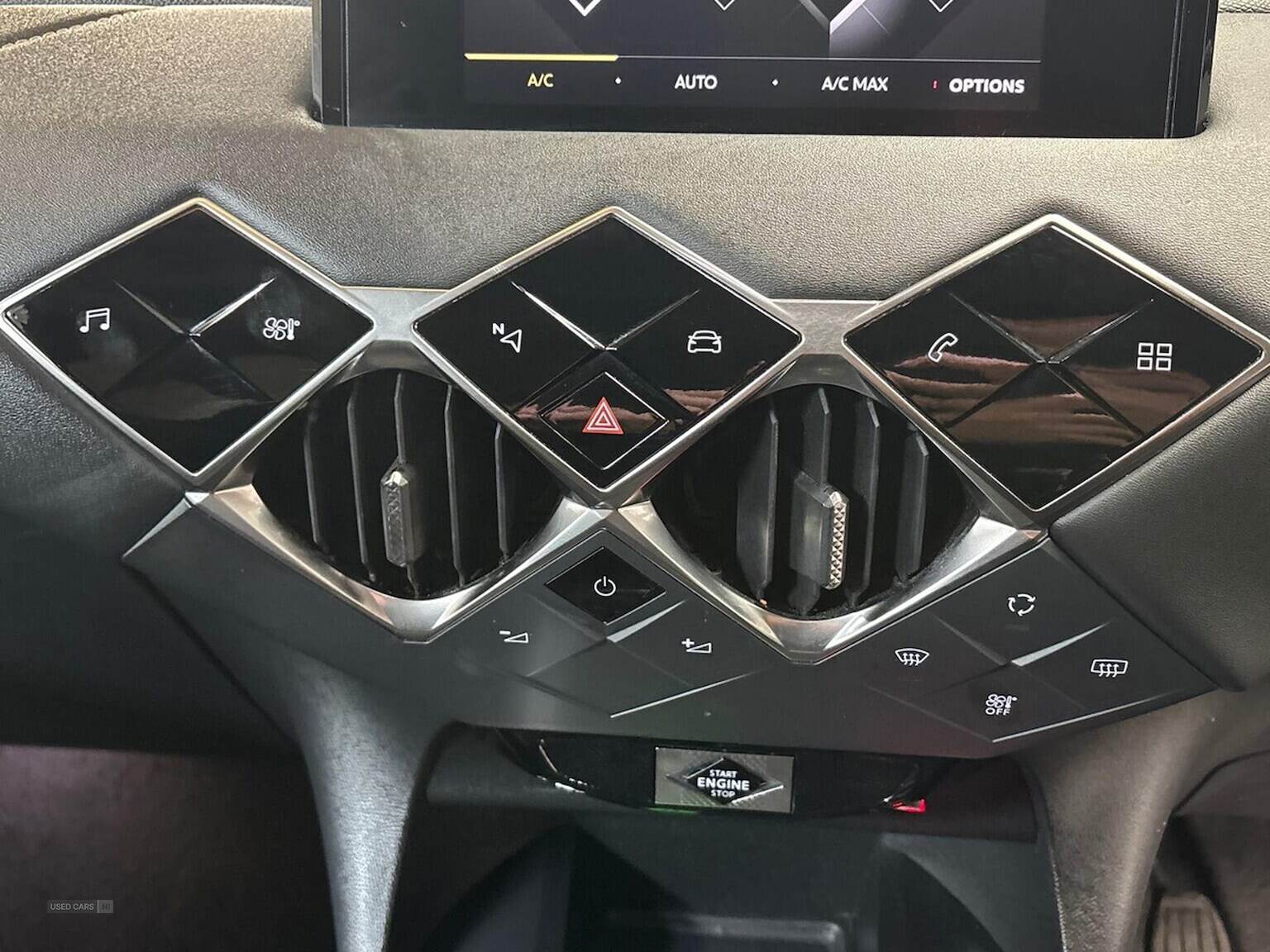 May 2022 DS DS3 CROSSBACK 1.2 Puretech Bastille 5Dr