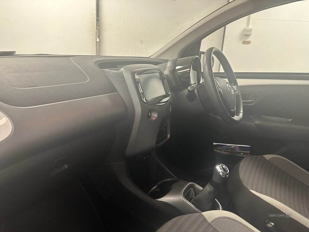 Feb 2019 Toyota Aygo 1.0 VVT-i X-Trend 5dr