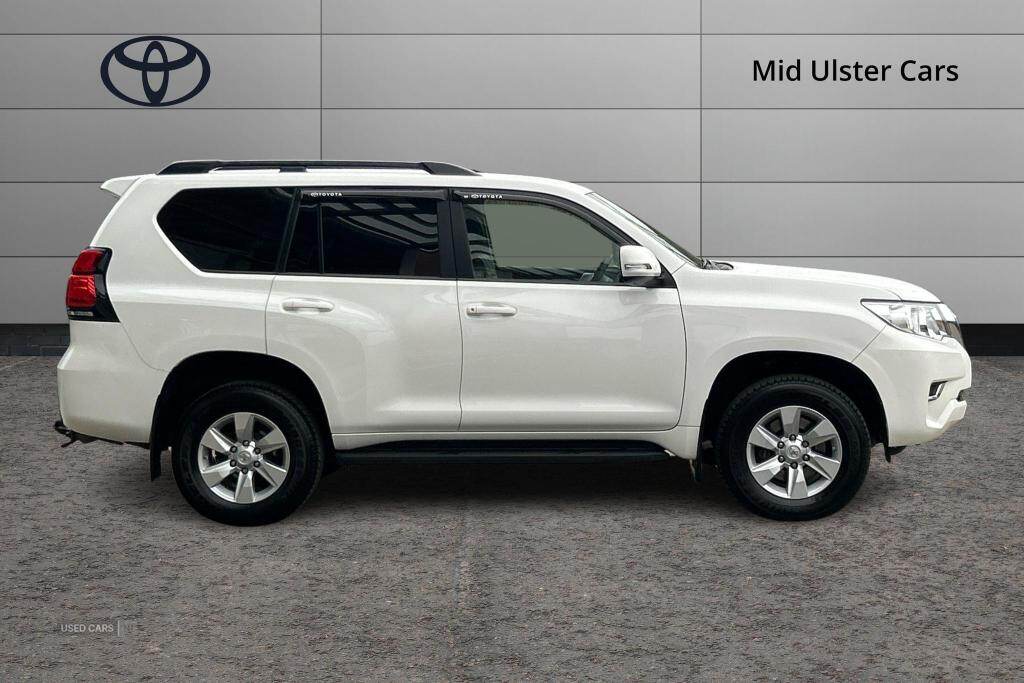 Oct 2021 Toyota Land Cruiser 2.8 D-4D 204 Active 5dr Auto 7 Seats