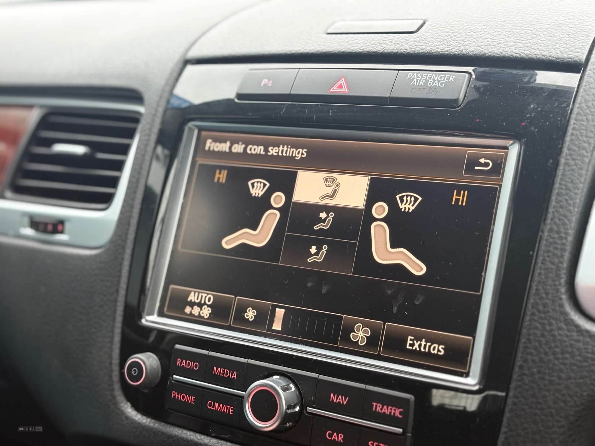 Dec 2013 Volkswagen Touareg 3.0 V6 TDI SE 5dr Tip Auto