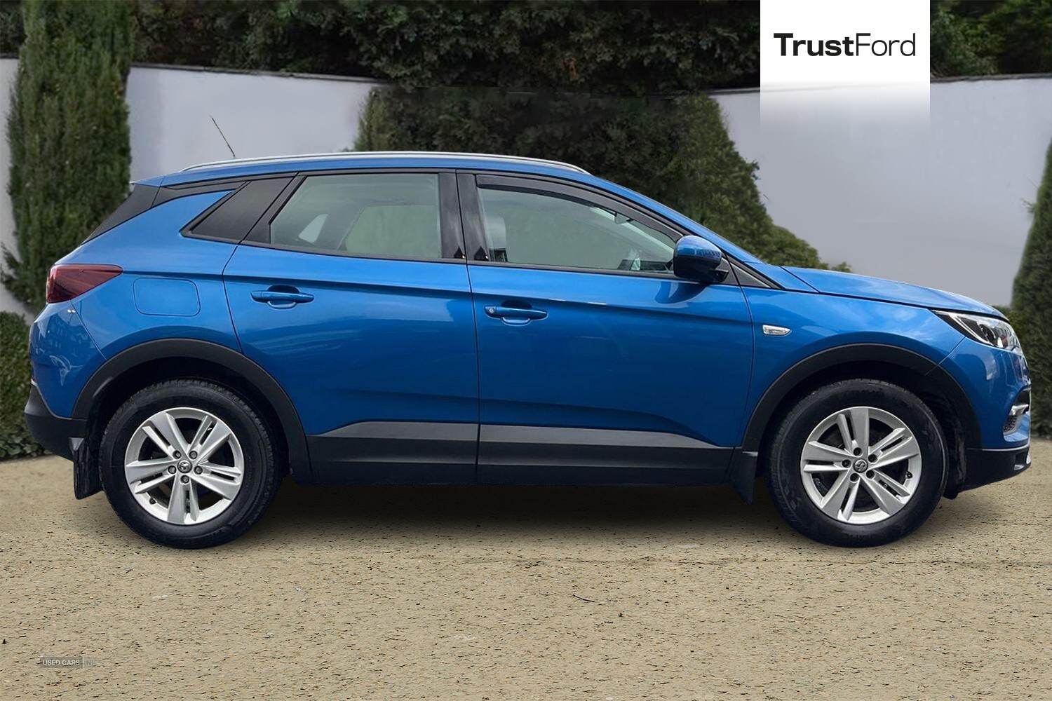 Oct 2019 Vauxhall Grandland X 1.2 Turbo SE 5dr