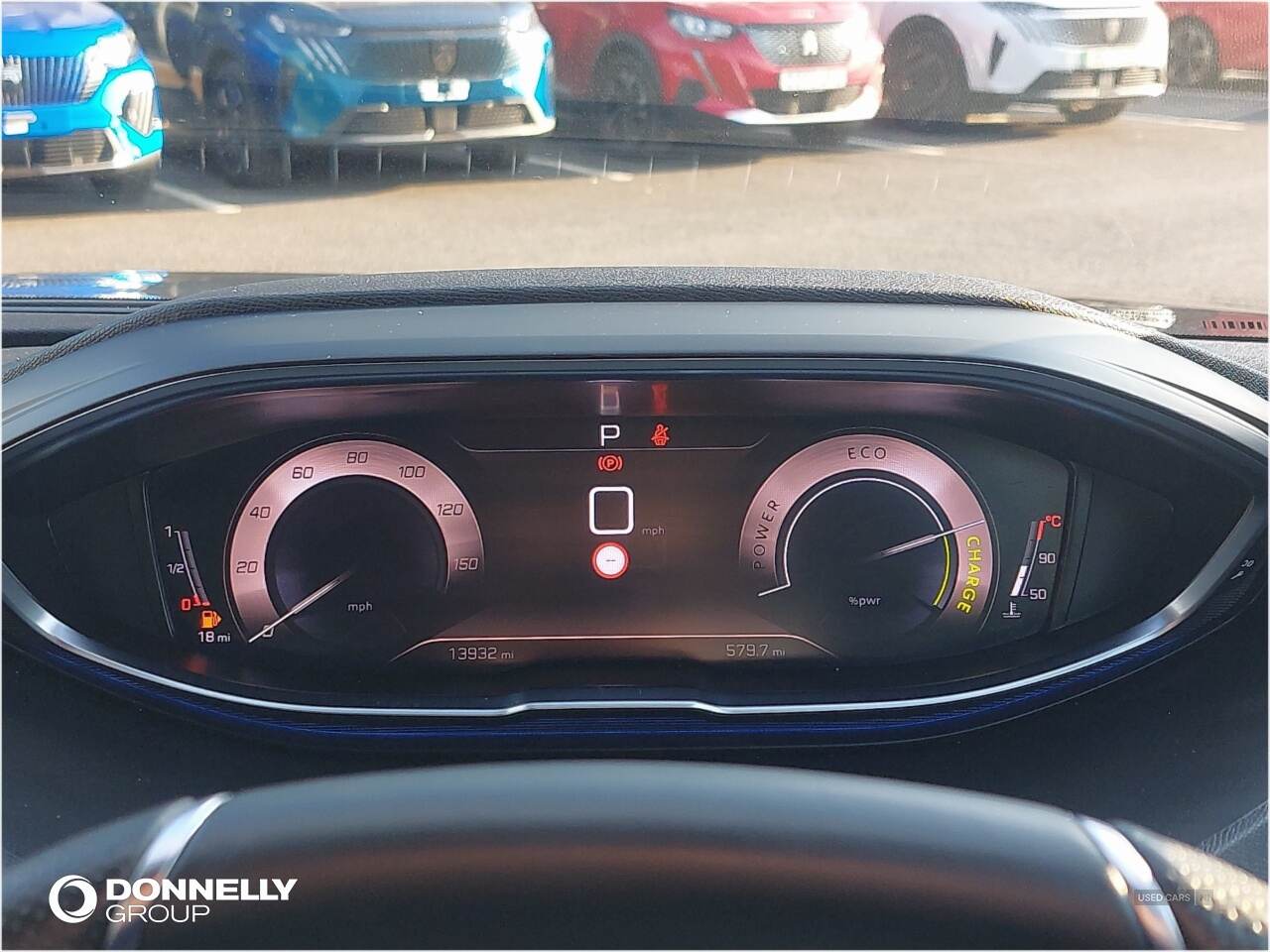 Oct 2023 Peugeot 3008 1.2 Hybrid 136 GT 5dr e-DSC6