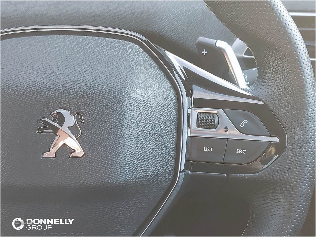 Oct 2023 Peugeot 3008 1.2 Hybrid 136 GT 5dr e-DSC6