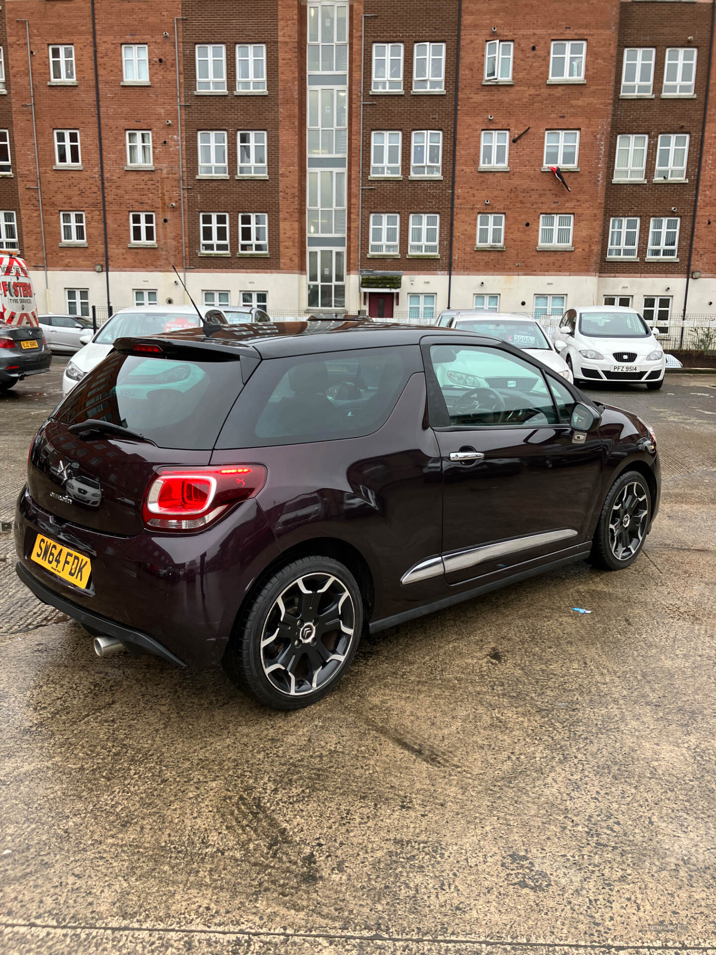 Nov 2014 Citroen DS3 1.6 e-HDi Airdream DStyle Plus 3dr