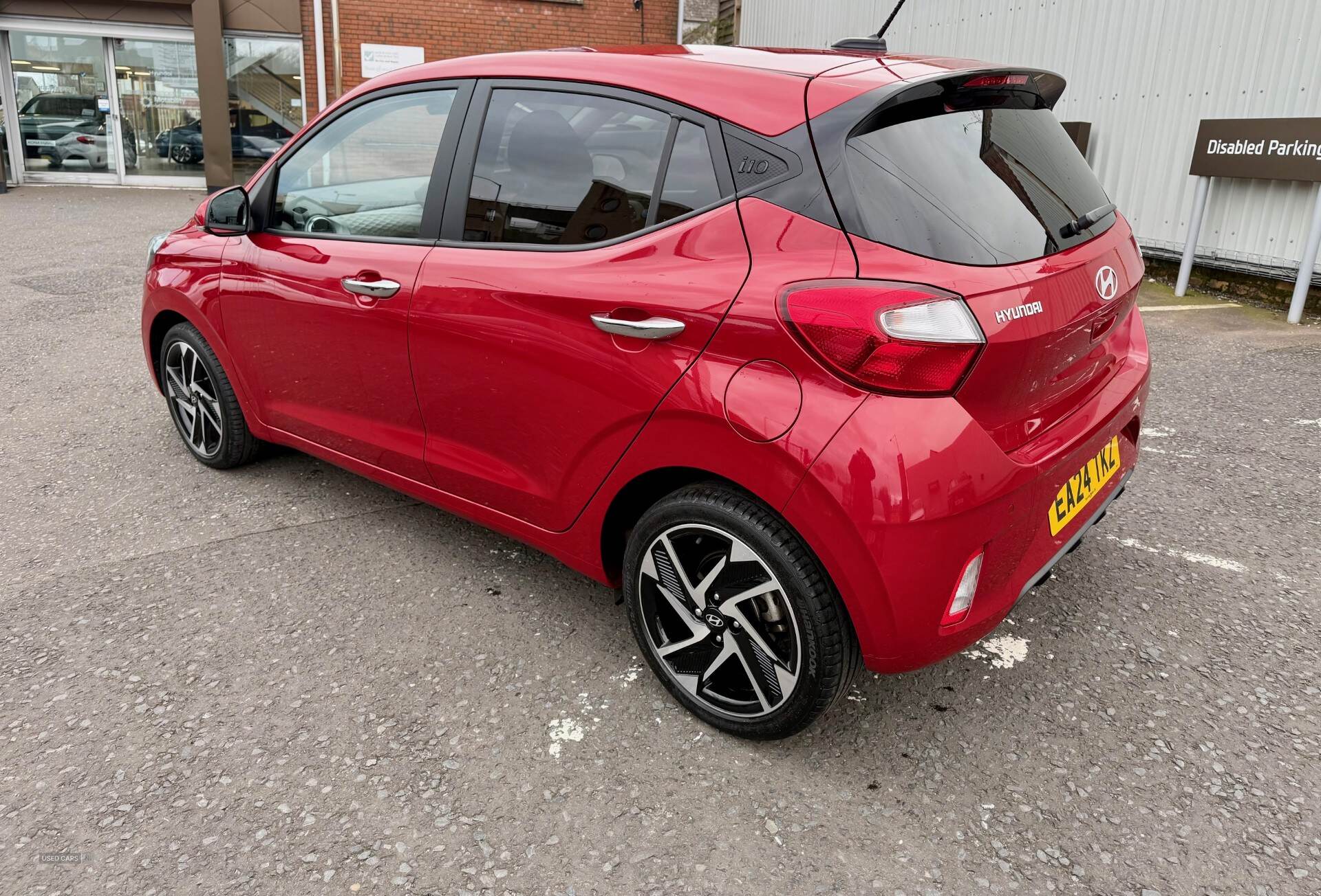 Hyundai i10 HATCHBACK in Down