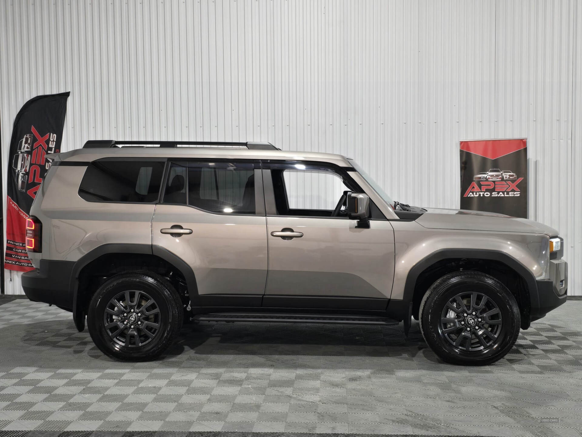 Feb 2025 Toyota Land Cruiser Lc250 TOP SPEC