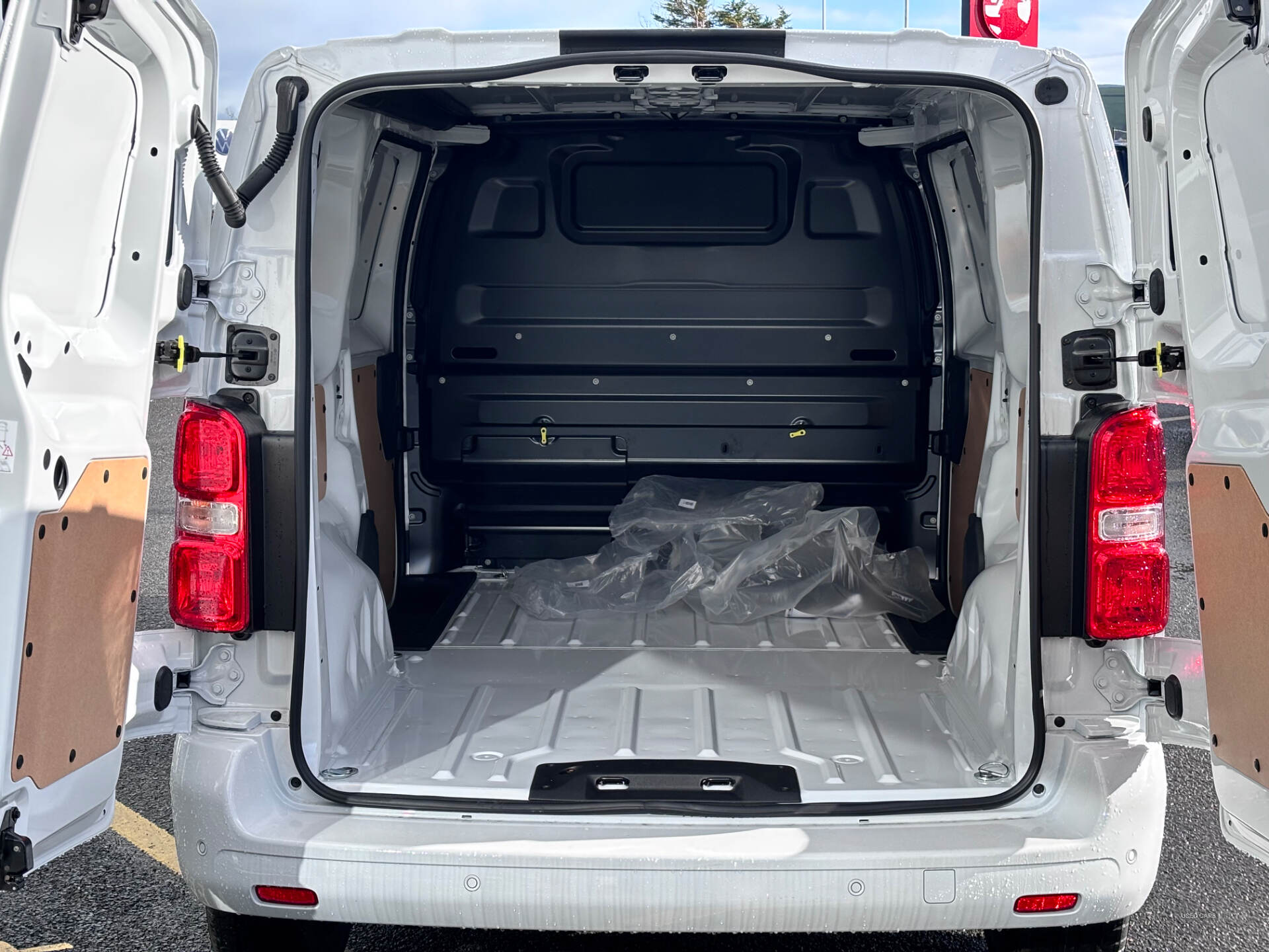 Feb 2025 Vauxhall Vivaro L1H1 2.0TURBO DIESEL 145BHP 1400KG PRO