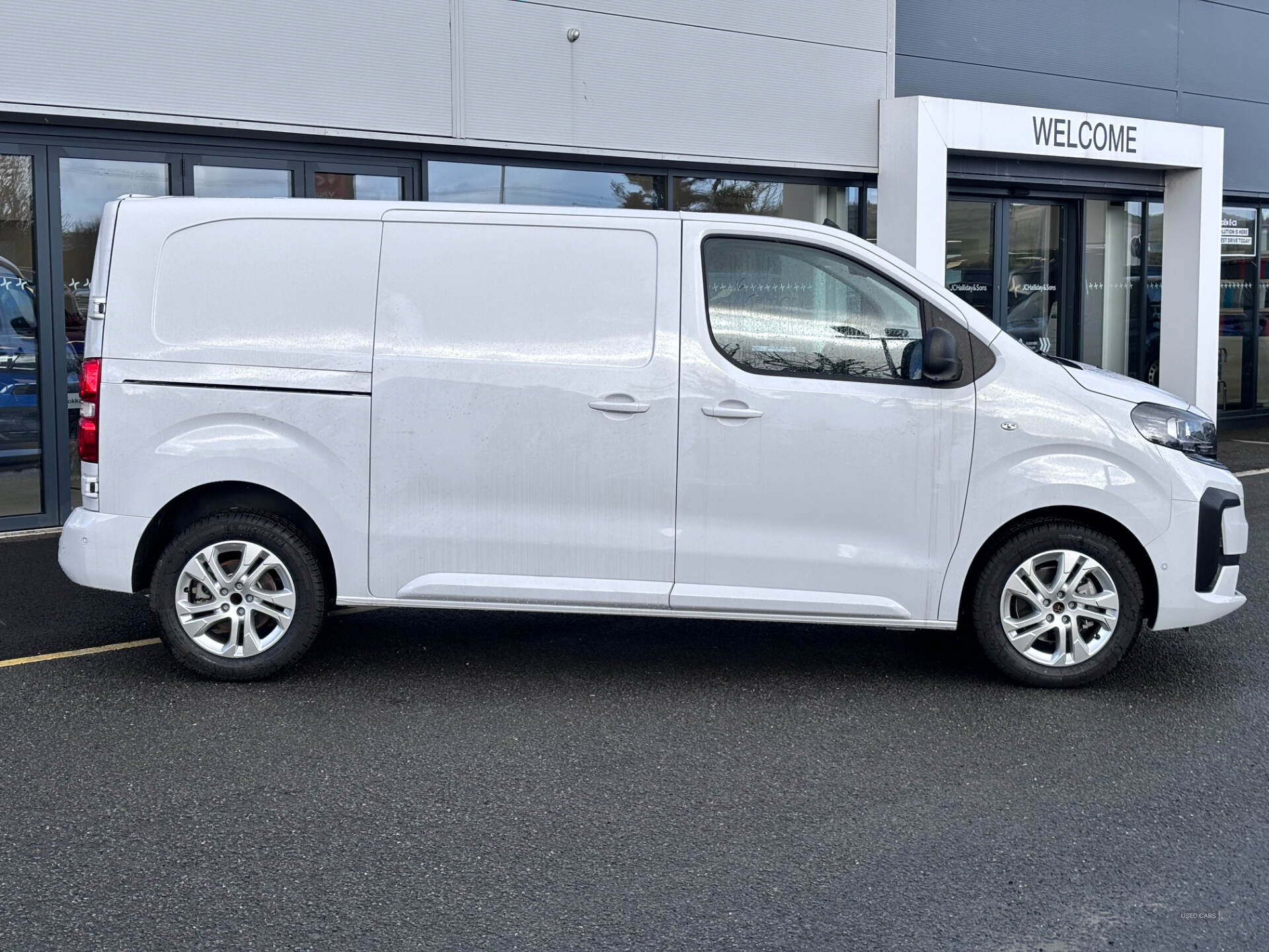 Feb 2025 Vauxhall Vivaro L1H1 2.0TURBO DIESEL 145BHP 1400KG PRO
