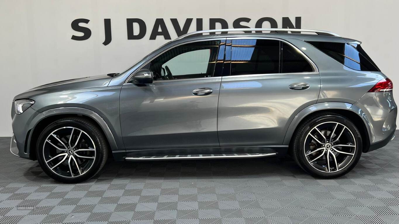 Jul 2022 Mercedes-Benz GLE GLE 400d 4Matic AMG Line Prem + 5dr 9G-Tron [7 St]