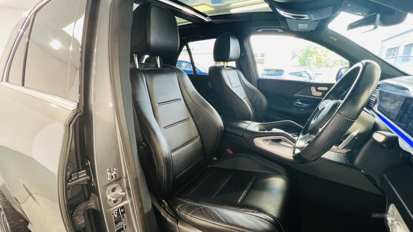 Jul 2022 Mercedes-Benz GLE GLE 400d 4Matic AMG Line Prem + 5dr 9G-Tron [7 St]