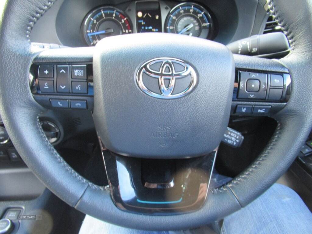 Jan 2025 Toyota Hi-lux Invincible X D/Cab Pick Up 2.8 Hybrid 48V Auto