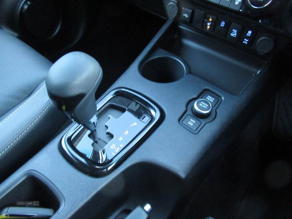Jan 2025 Toyota Hi-lux Invincible X D/Cab Pick Up 2.8 Hybrid 48V Auto