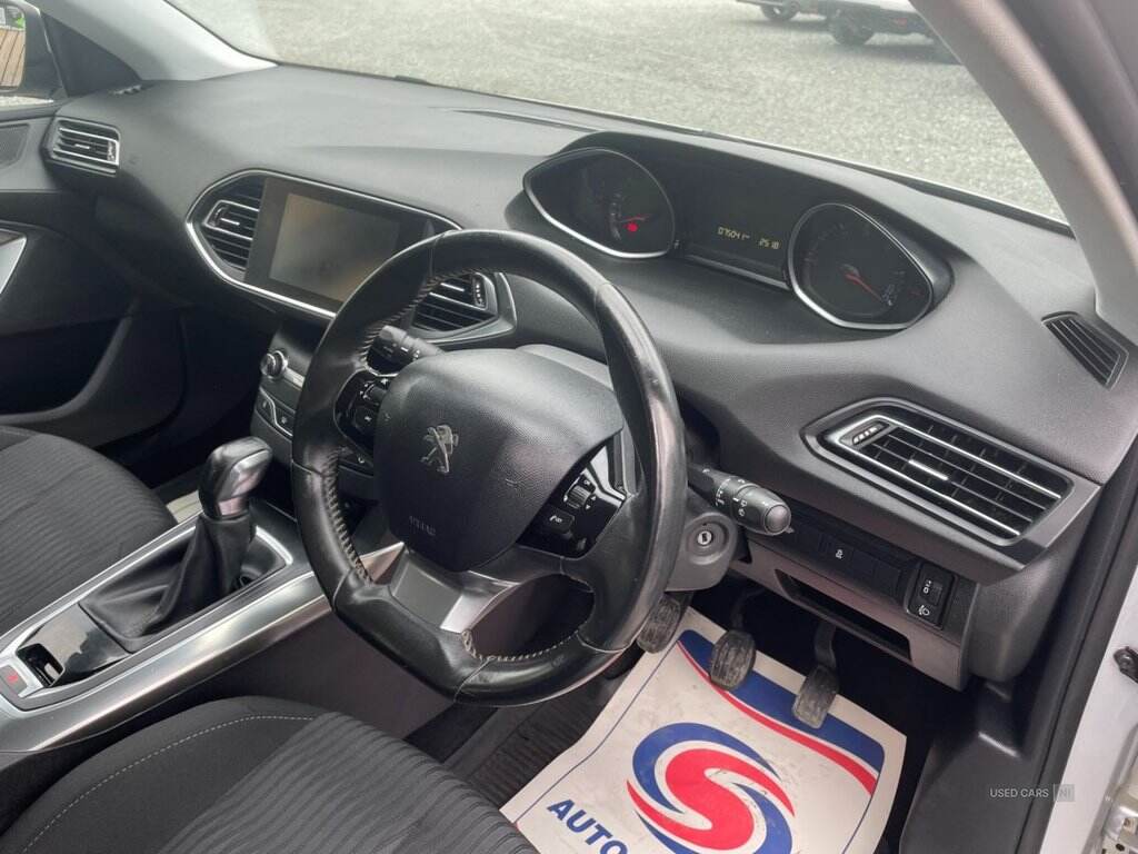 Sep 2014 Peugeot 308 1.6 HDi 92 Active 5dr