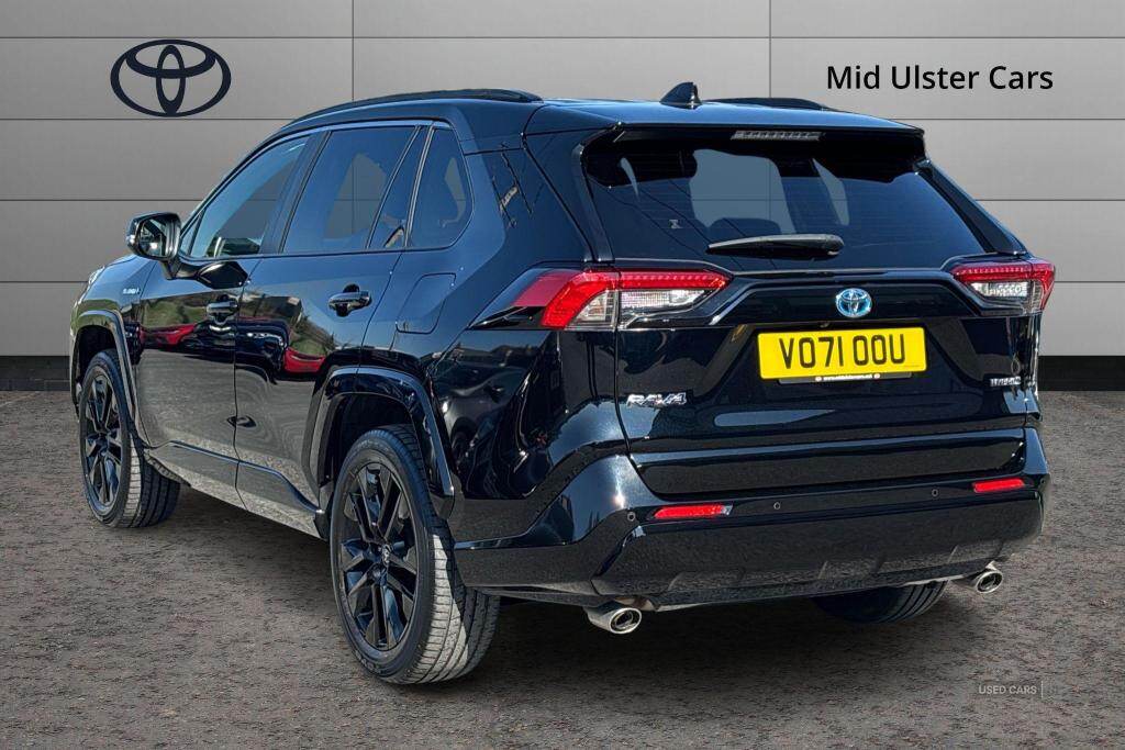Oct 2021 Toyota RAV4 2.5 VVT-i Hybrid Black Edition 5dr CVT 2WD