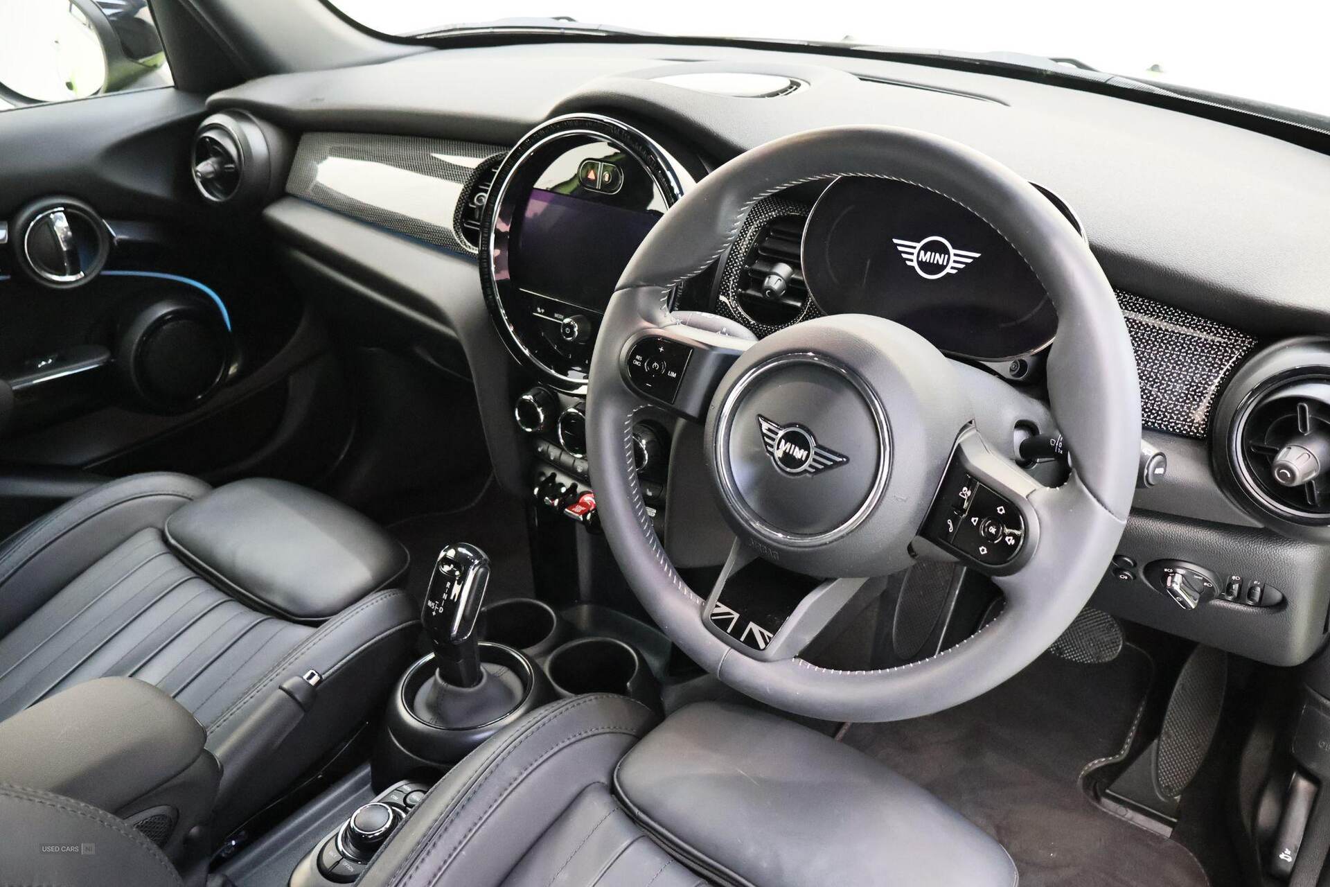 Mar 2024 MINI Hatch 1.5 Cooper Exclusive 5dr Auto [Comfort/Nav Pack]