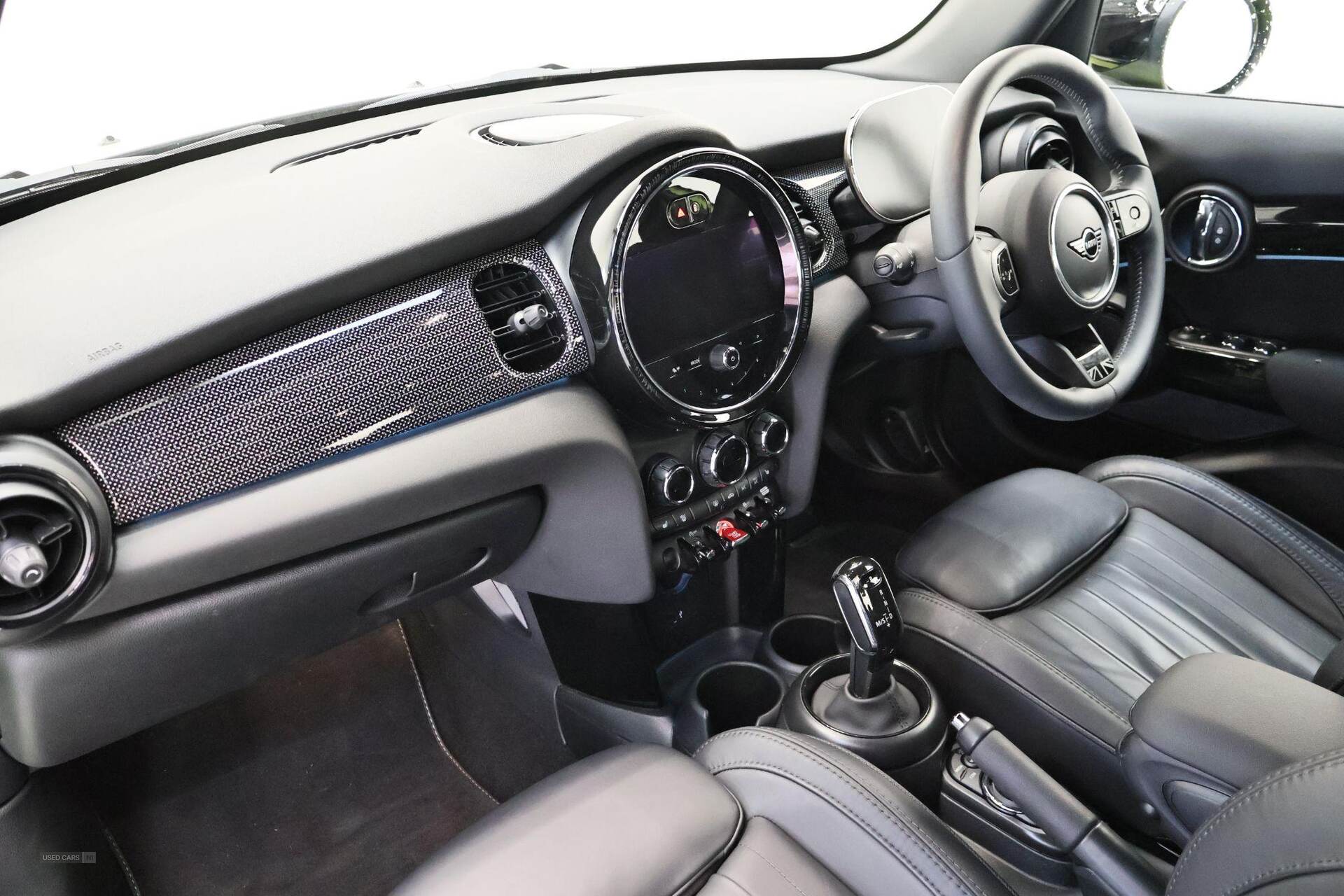 Mar 2024 MINI Hatch 1.5 Cooper Exclusive 5dr Auto [Comfort/Nav Pack]